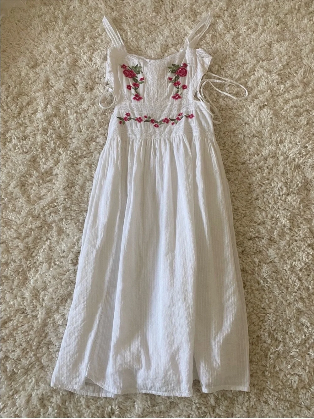 For Love And Lemons White Midi Dress with Pink Rose Embroidery Size Large - Picture 5 of 7